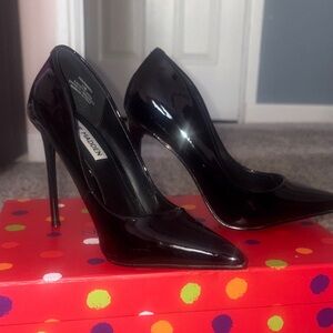 Elegant Black Stiletto Heels